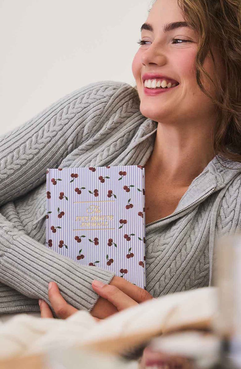 INTELLIGENT CHANGE The Five Minute Journal, Alternate, color, Cherry