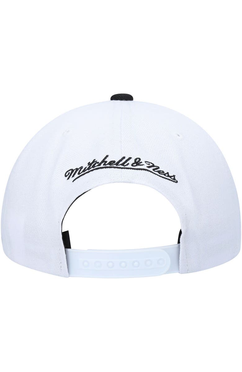 Mitchell & Ness Men's Mitchell & Ness White/Black Los Angeles Lakers 2000 NBA Finals Champions Snapback Hat, Alternate, color, 