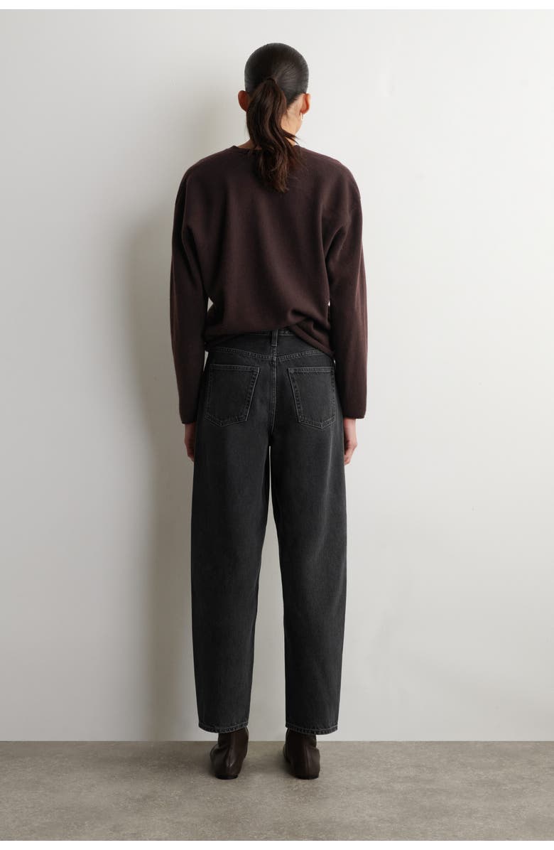 COS Arch Tapered Jeans, Alternate, color, Black