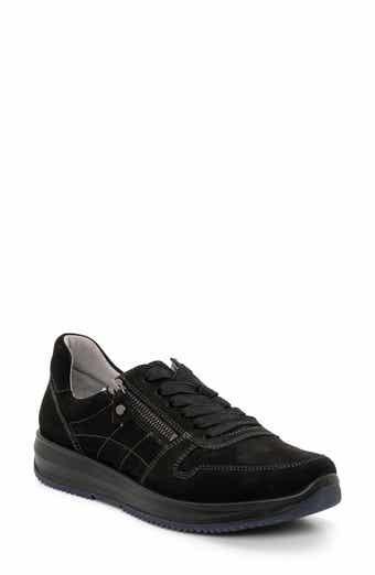 Onyx Leather Sneaker