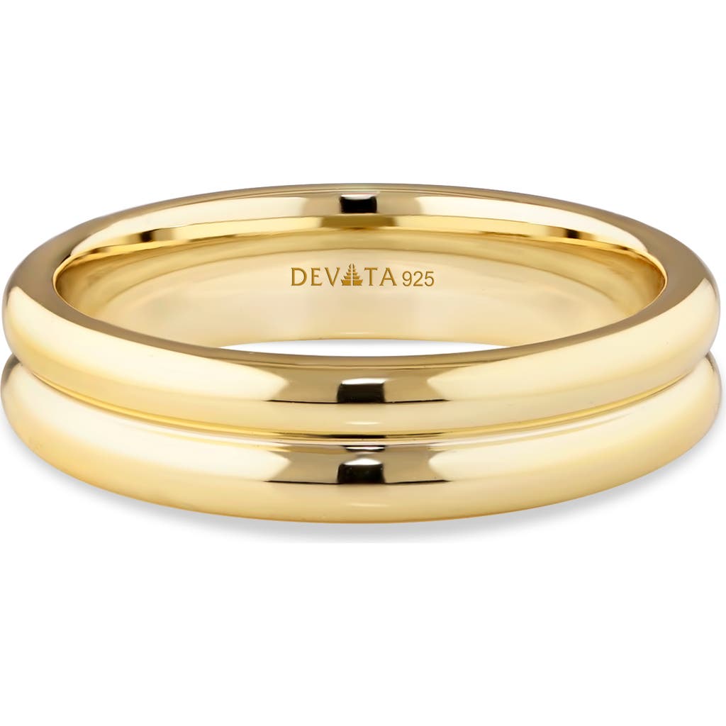 Devata Lined Band Ring In Gold