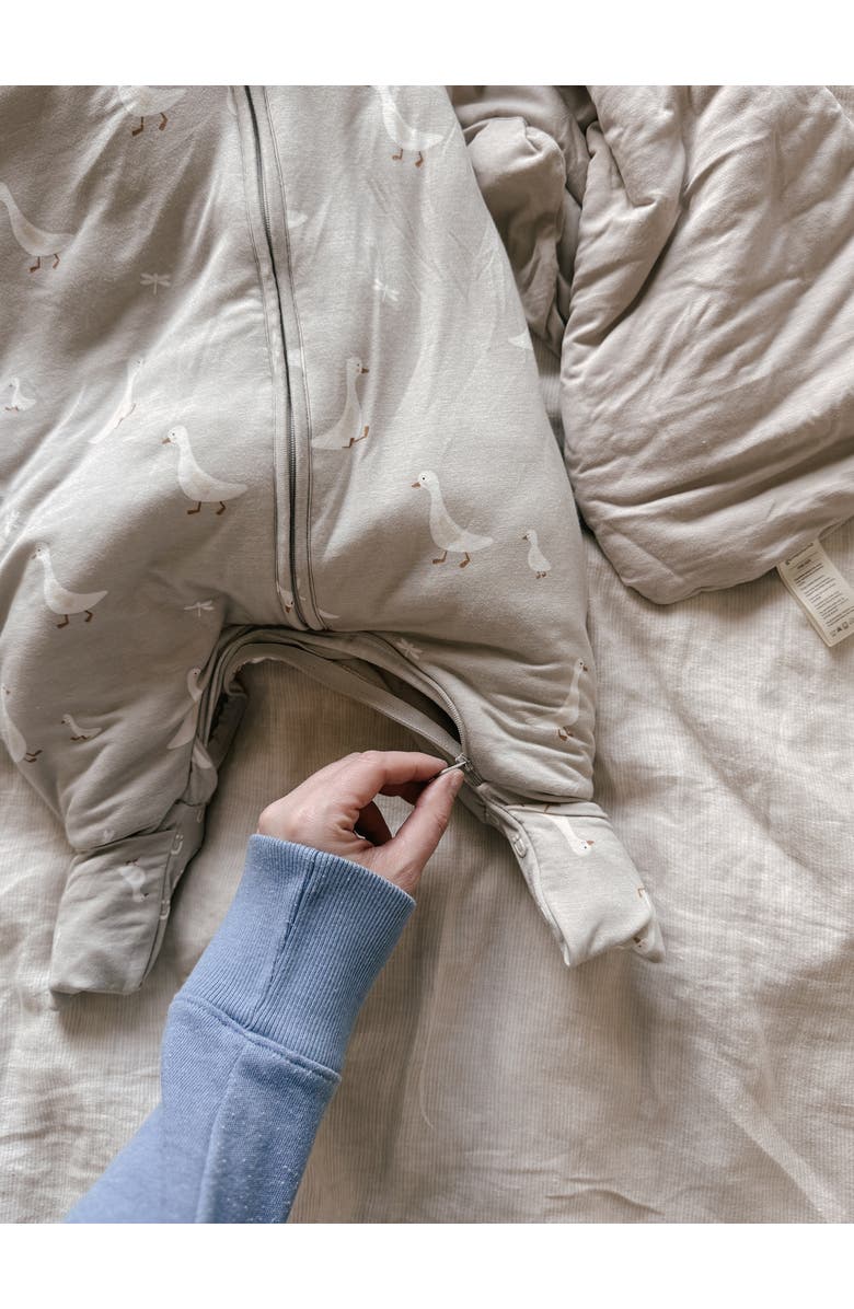 gunamuna Footie Sleep Sack 0.5 TOG, Alternate, color, Goose