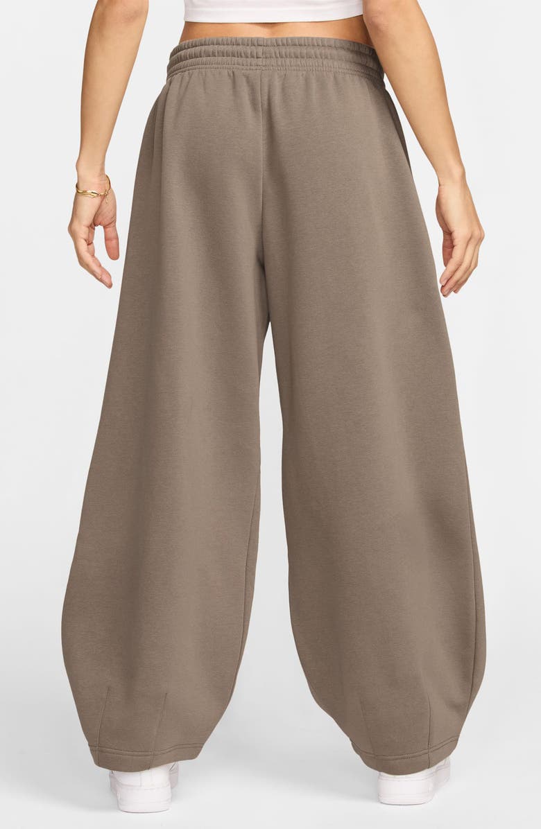 Nike Sportswear Phoenix Oversize Tapered Fleece Sweatpants, Alternate, color, Mink Brown/ Sail