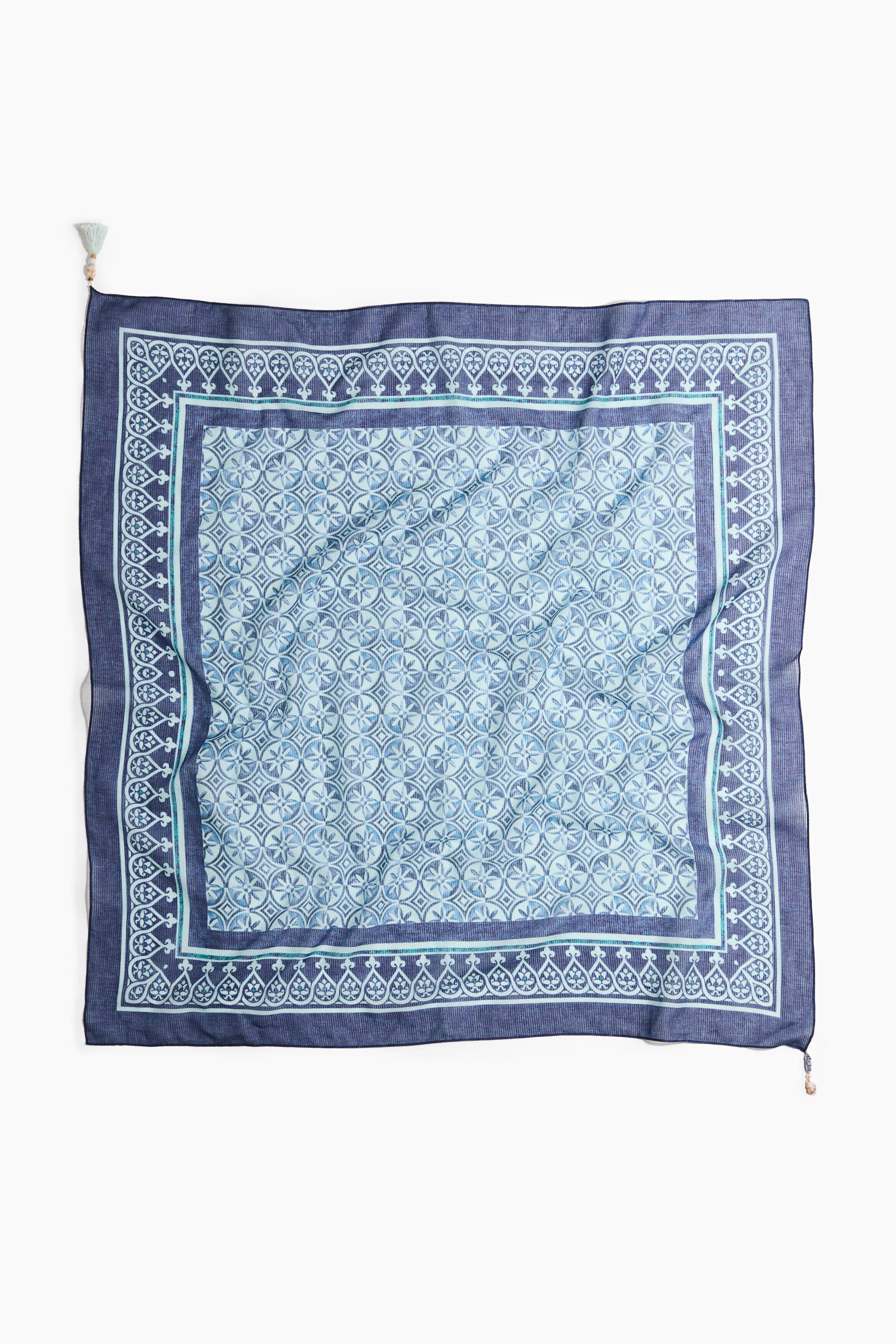 selected Blue/patterned