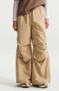 Nike Sportswear Loose Mid Rise Structured Pants