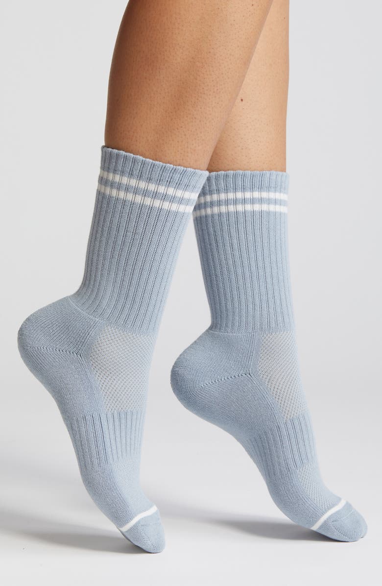 Le Bon Shoppe Boyfriend Crew Socks, Main, color, Blue Grey