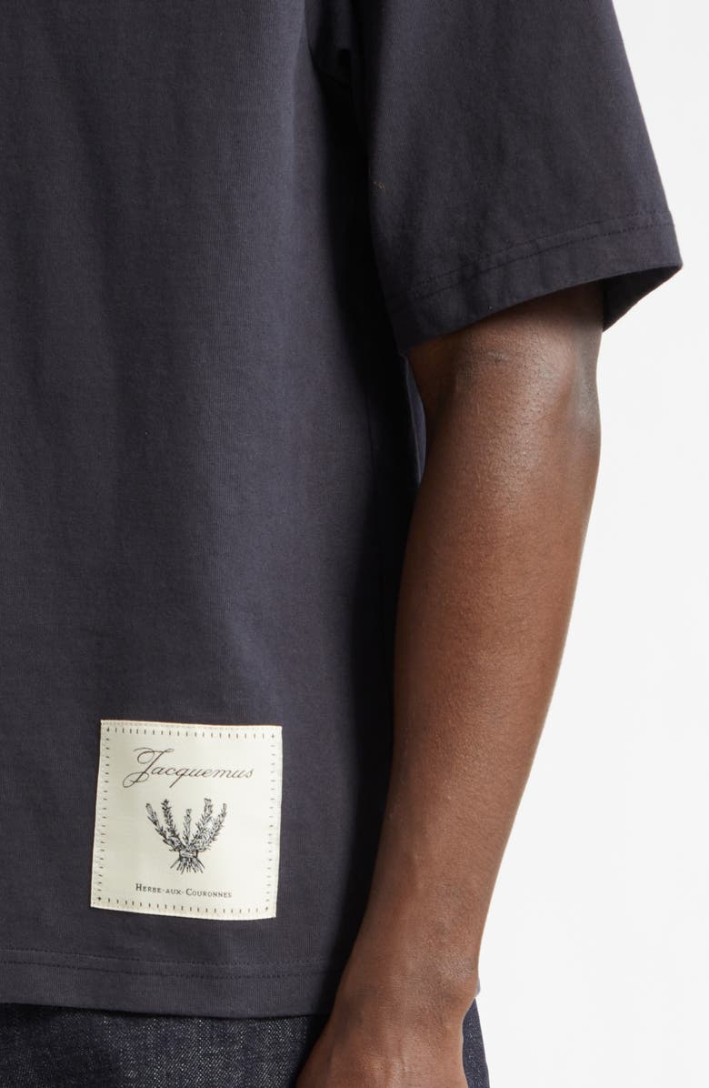 Jacquemus Le T-Shirt Torneo Graphic T-Shirt, Alternate, color, Rosemary Label Dark Navy