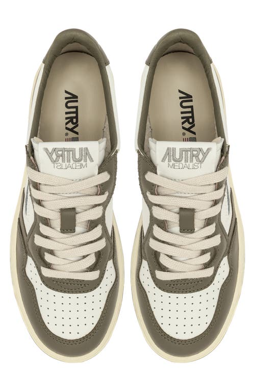 Autry Medalist Low Sneaker In Green