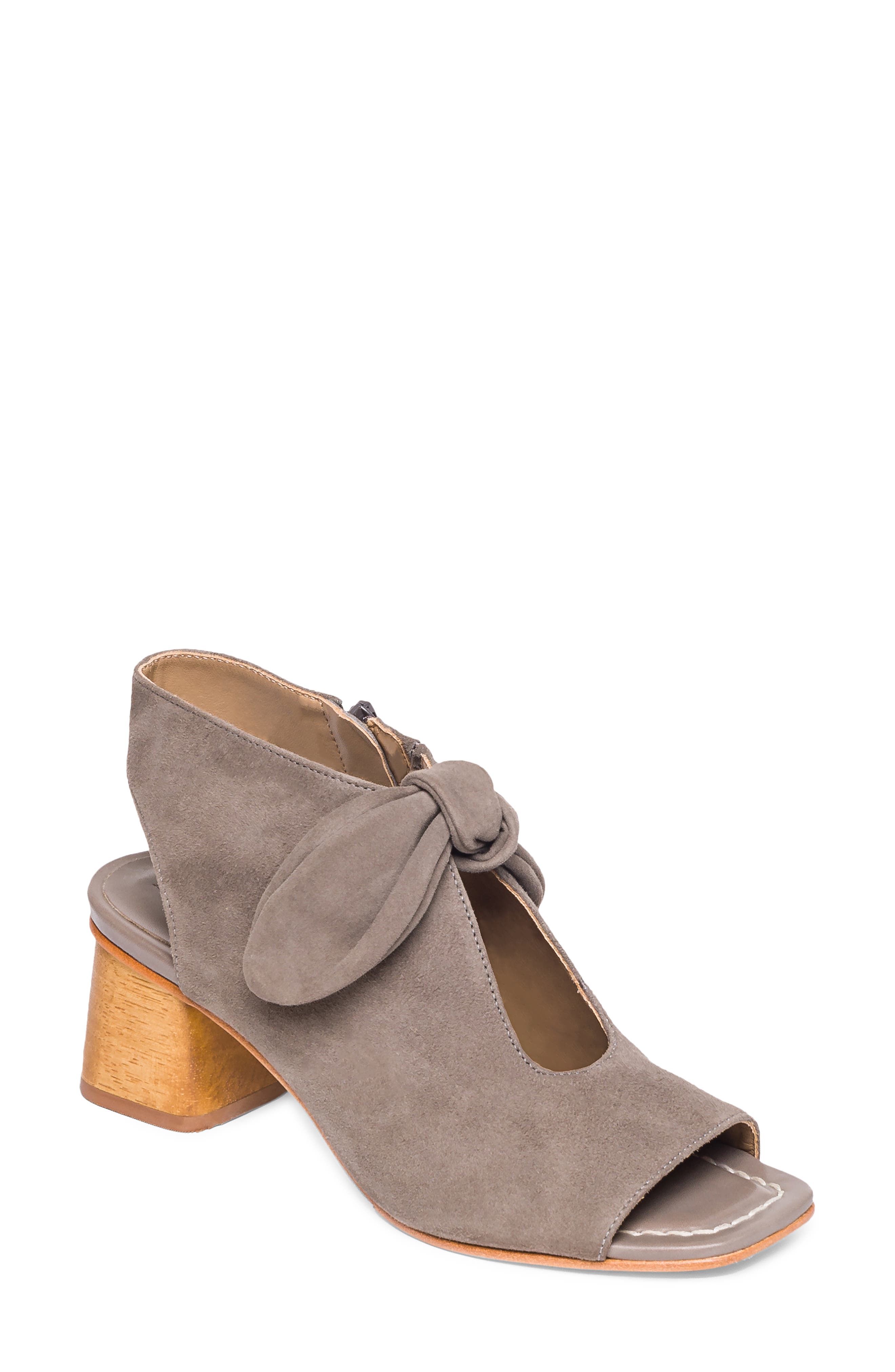 Bernardo Lizzie Sandal, Main, color, DUSK SUEDE