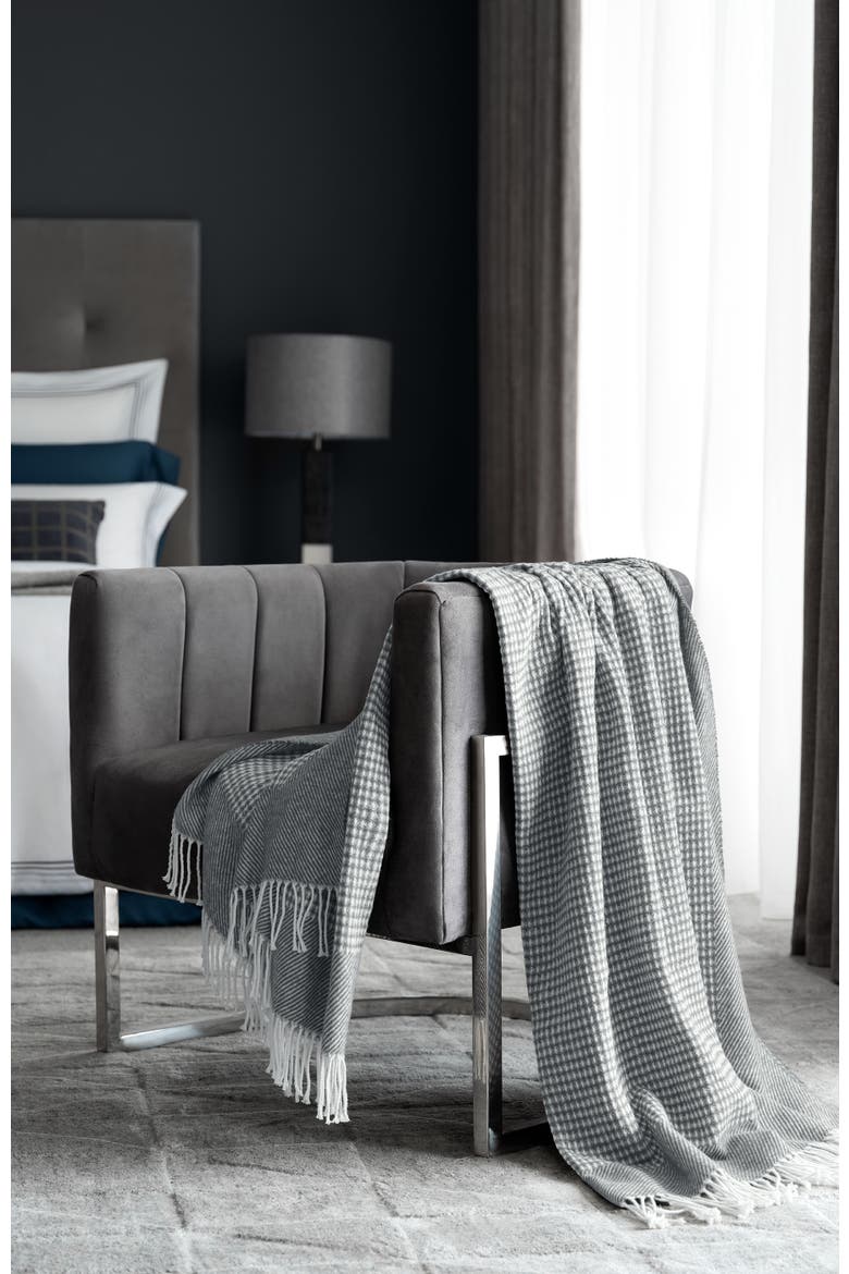 Reuten throw, Alternate, color, Grey
