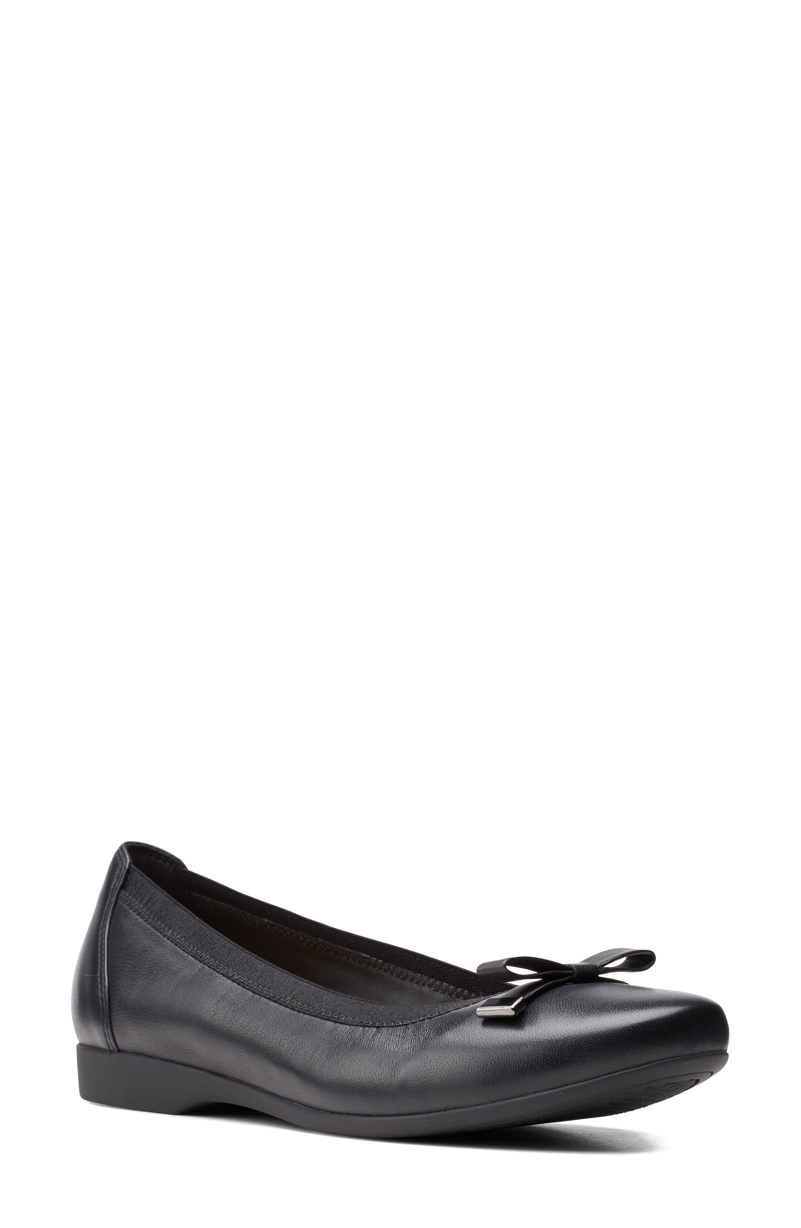Clarks<sup>®</sup> Un Darcey Bow Flat, Main, color, 