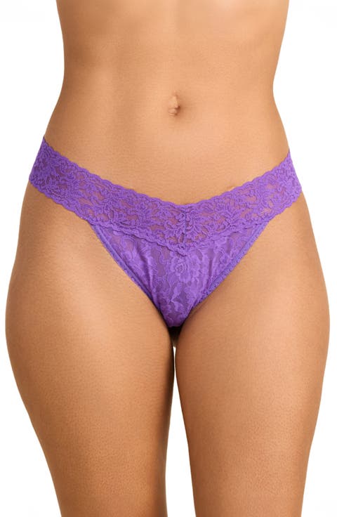 Signature Lace Low Rise Thong
