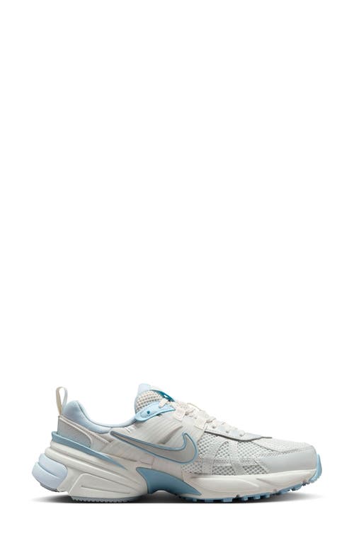 Nike V2k Run Sneaker