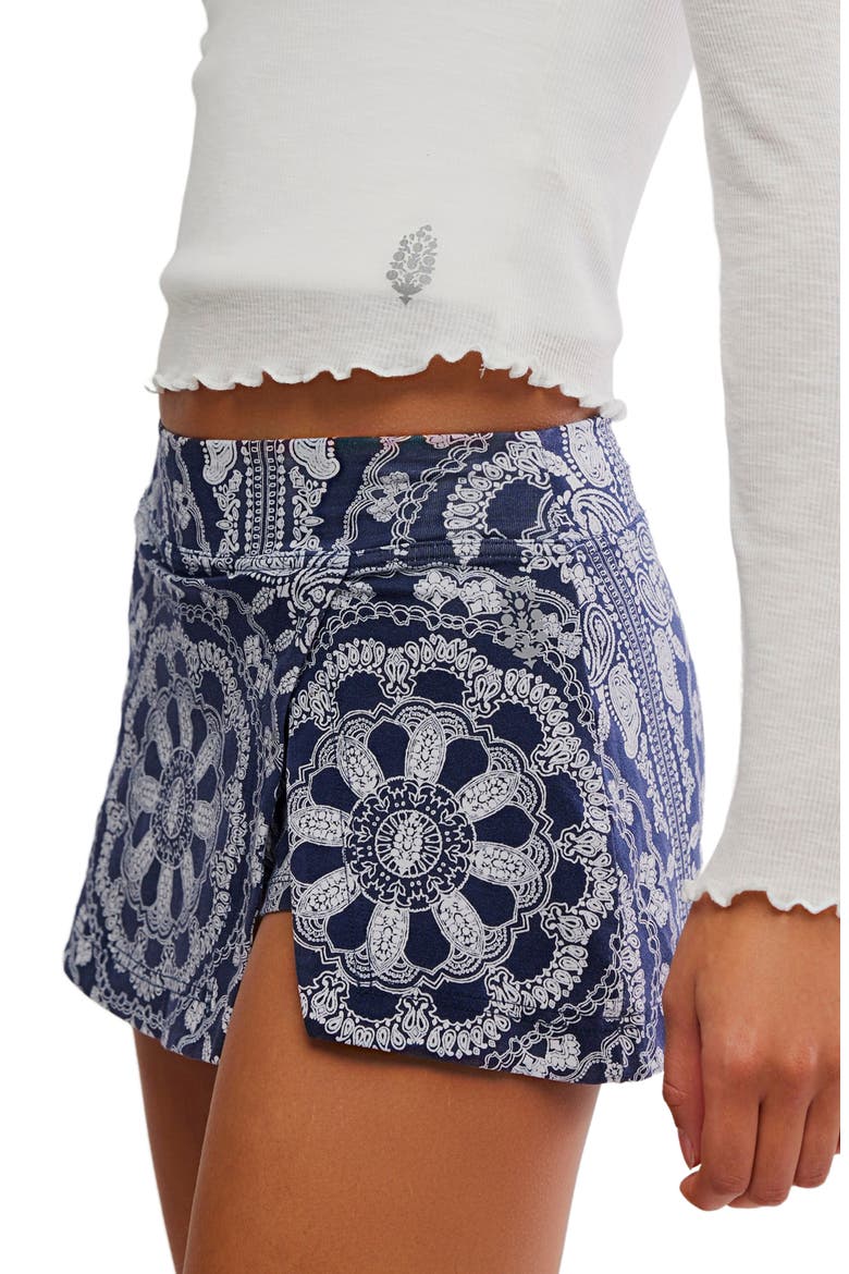FP Movement Hot Shot Print Skort, Alternate, color, BANDANA NAVY COMBO