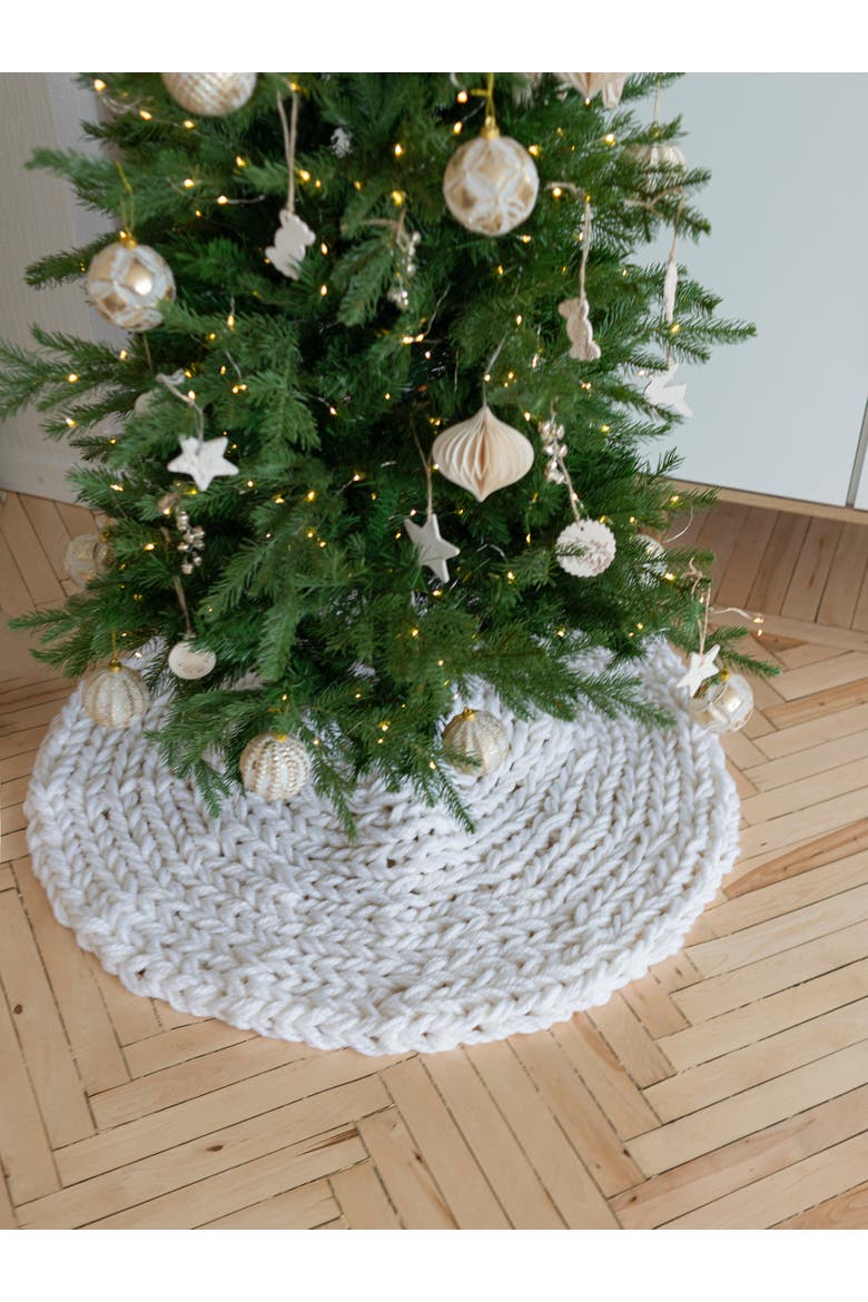 Chunky-Knitted Christmas Tree Skirt, Alternate, color, White