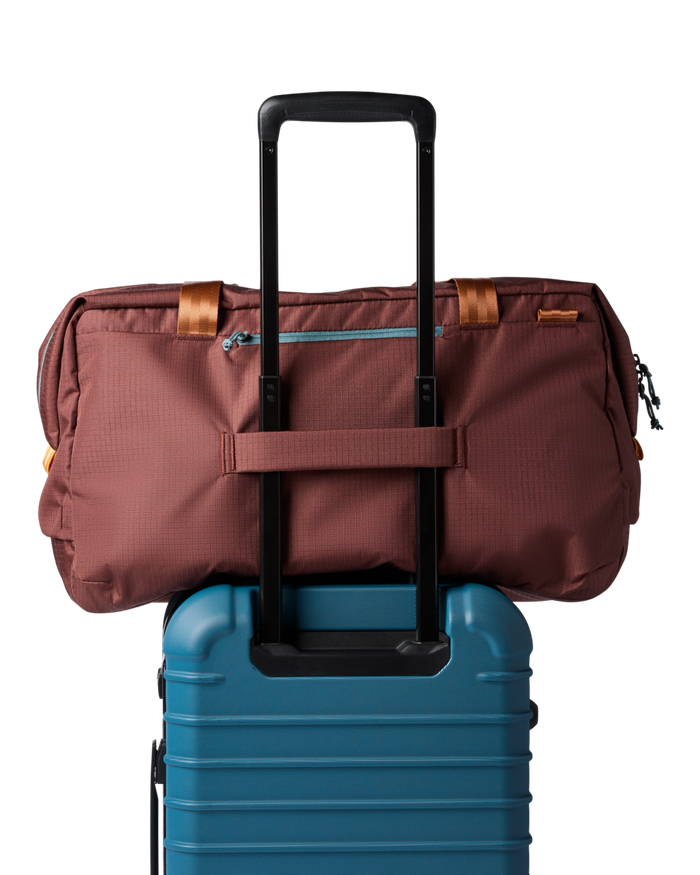 Viaje 45L Travel Duffel, Alternate, color, Sepia