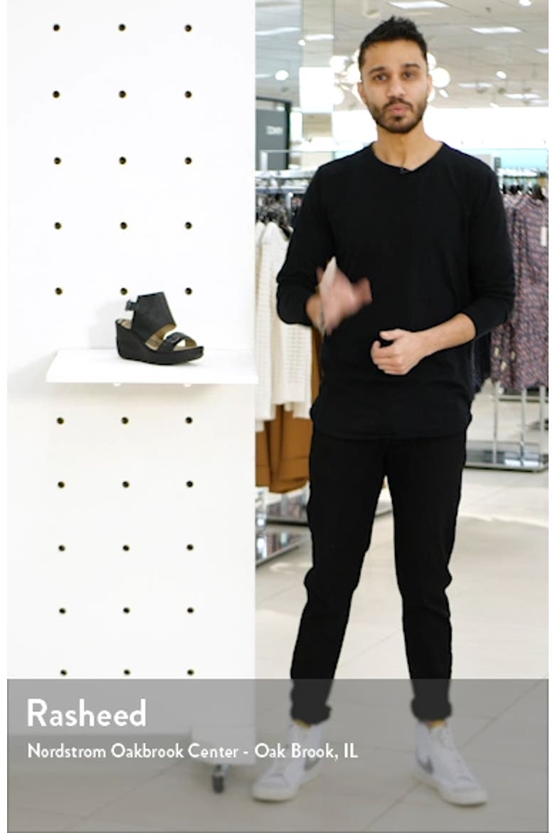 Jeno Wedge Sandal video
