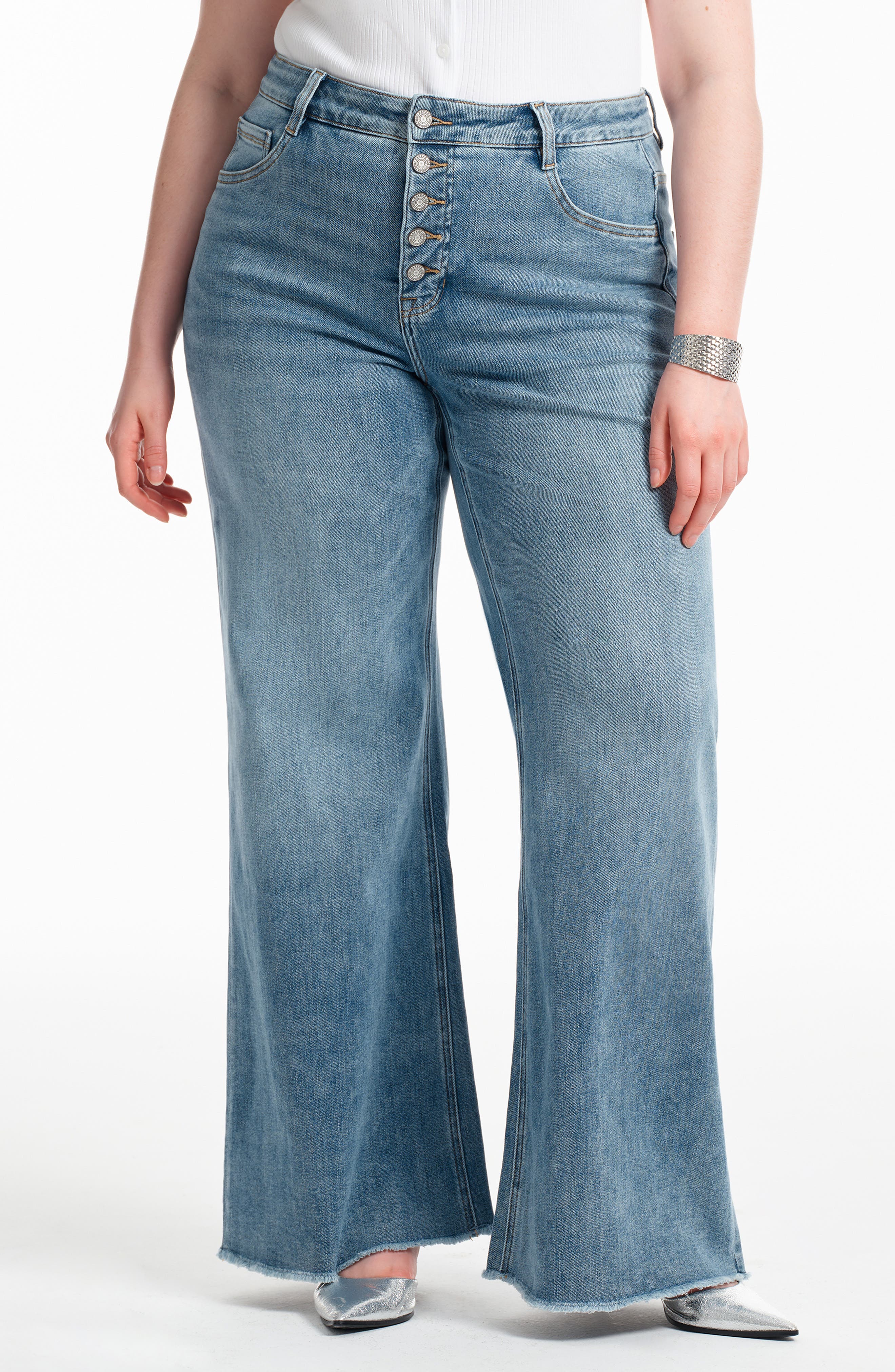 Frayed Mid Rise Wide Leg Jeans