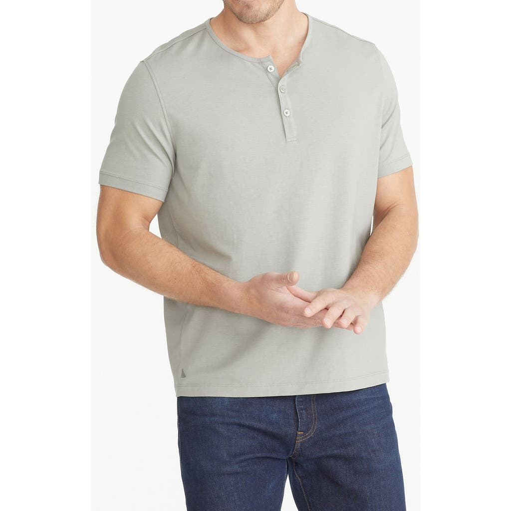 Untuckit Ecosoft Short Sleeve Henley In Light Green