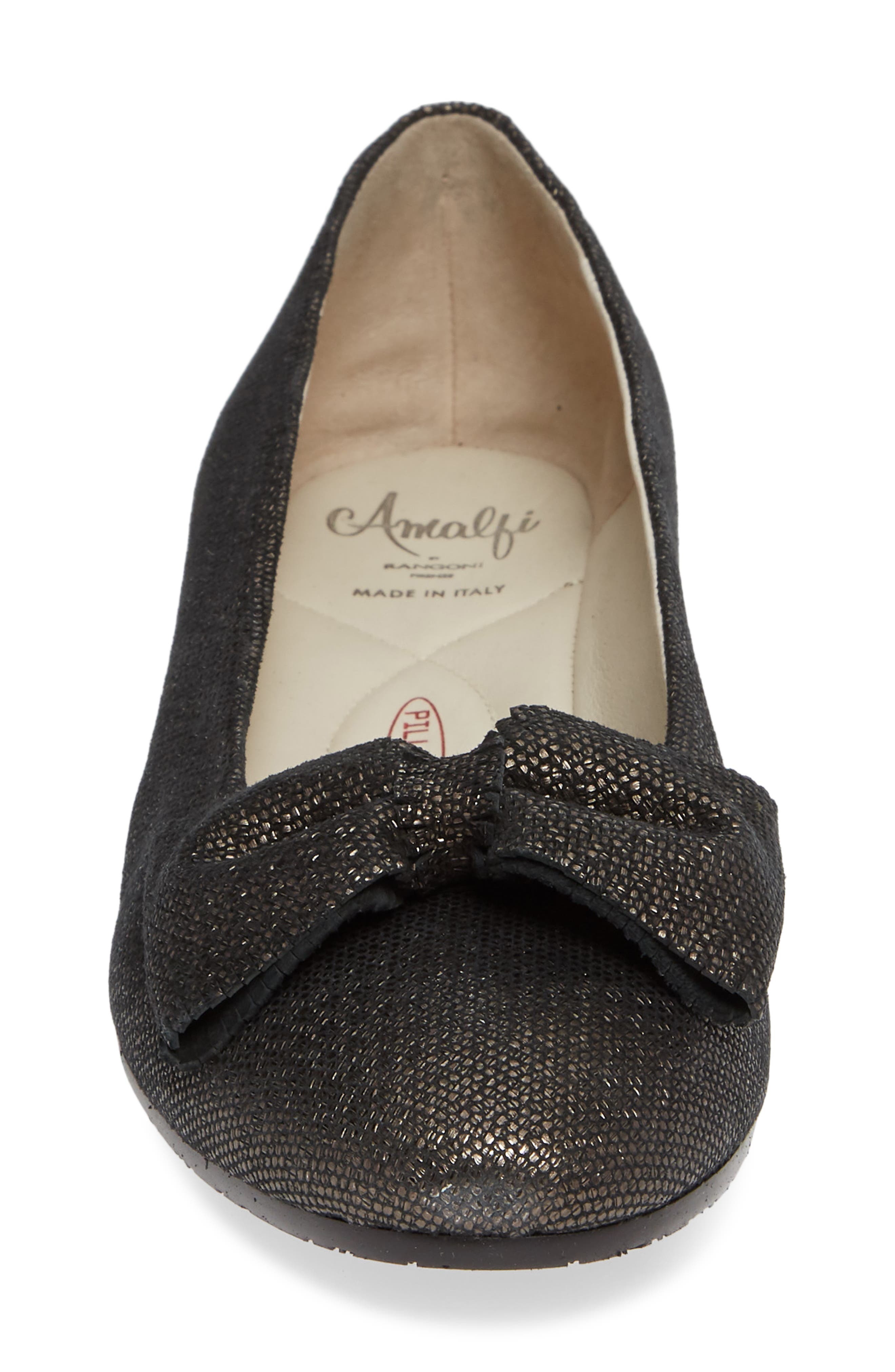 Amalfi by Rangoni Vipiteno Bow Skimmer Wedge, Alternate, color, 