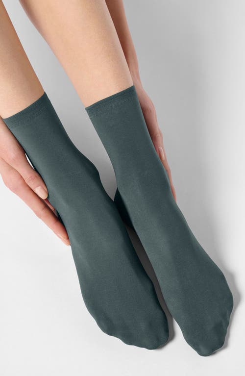 Oroblu Crew Socks In Green