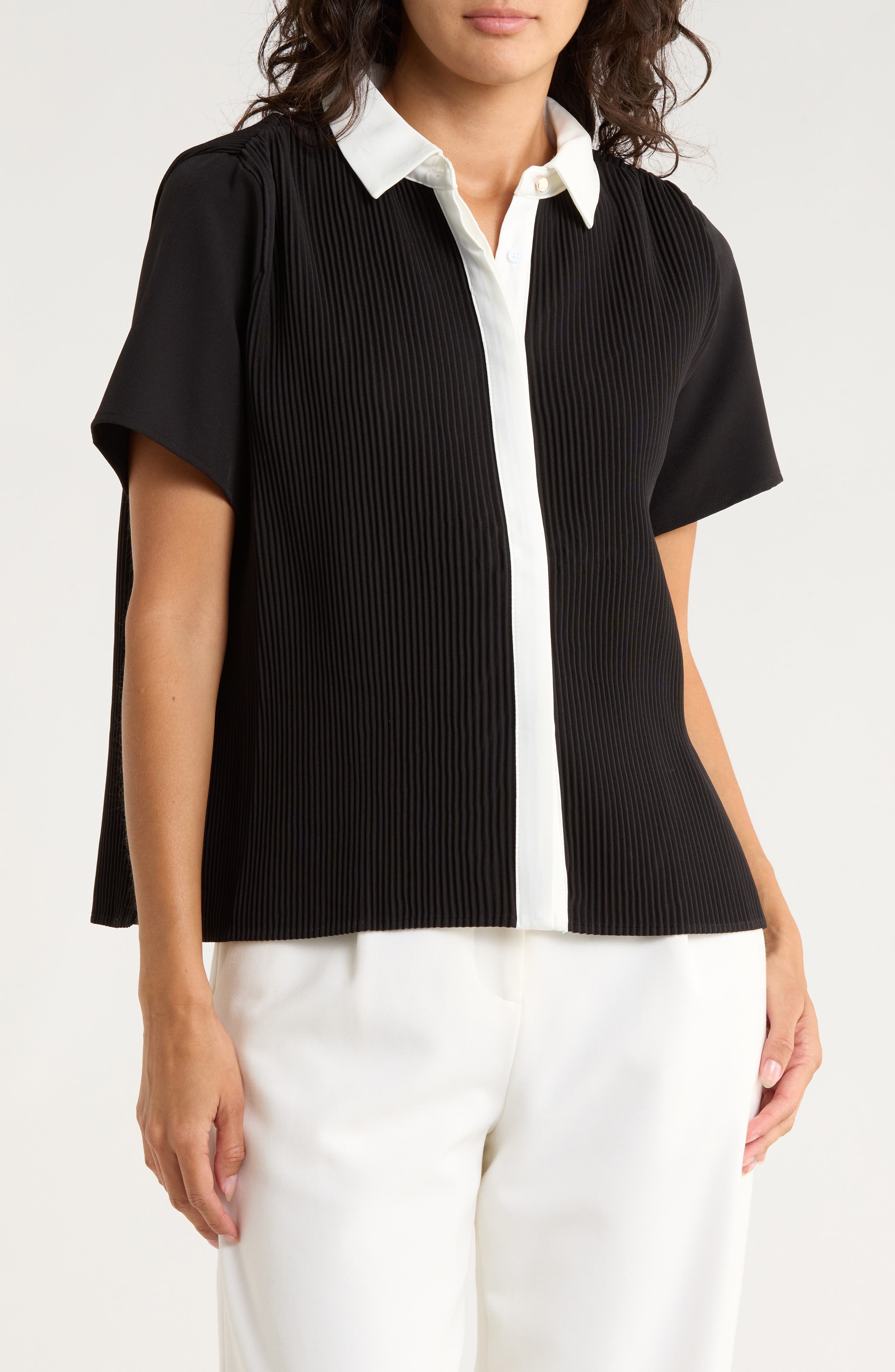 AREA STARS Trini Contrast Button Front Top