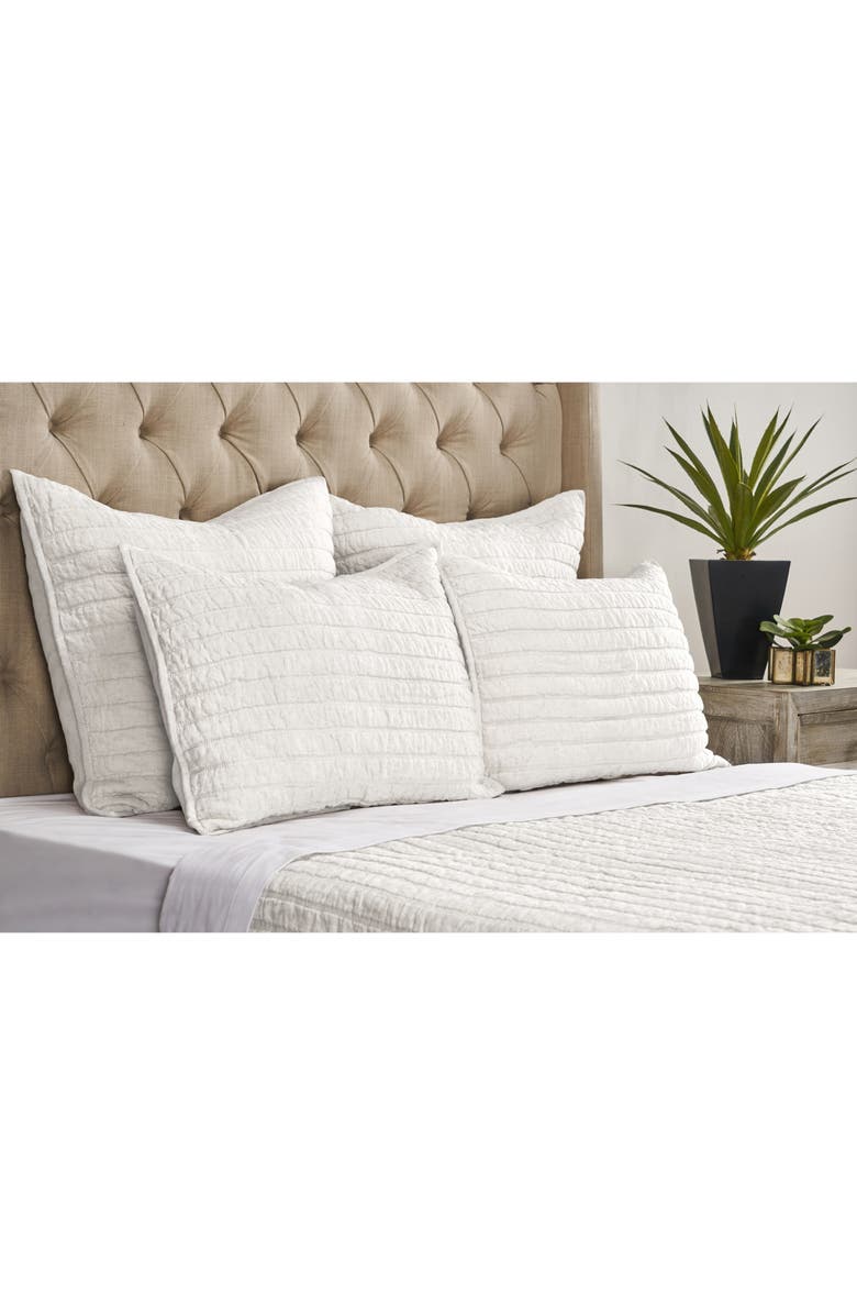 Villa Home Collection Heirloom Quilt, Main, color, 