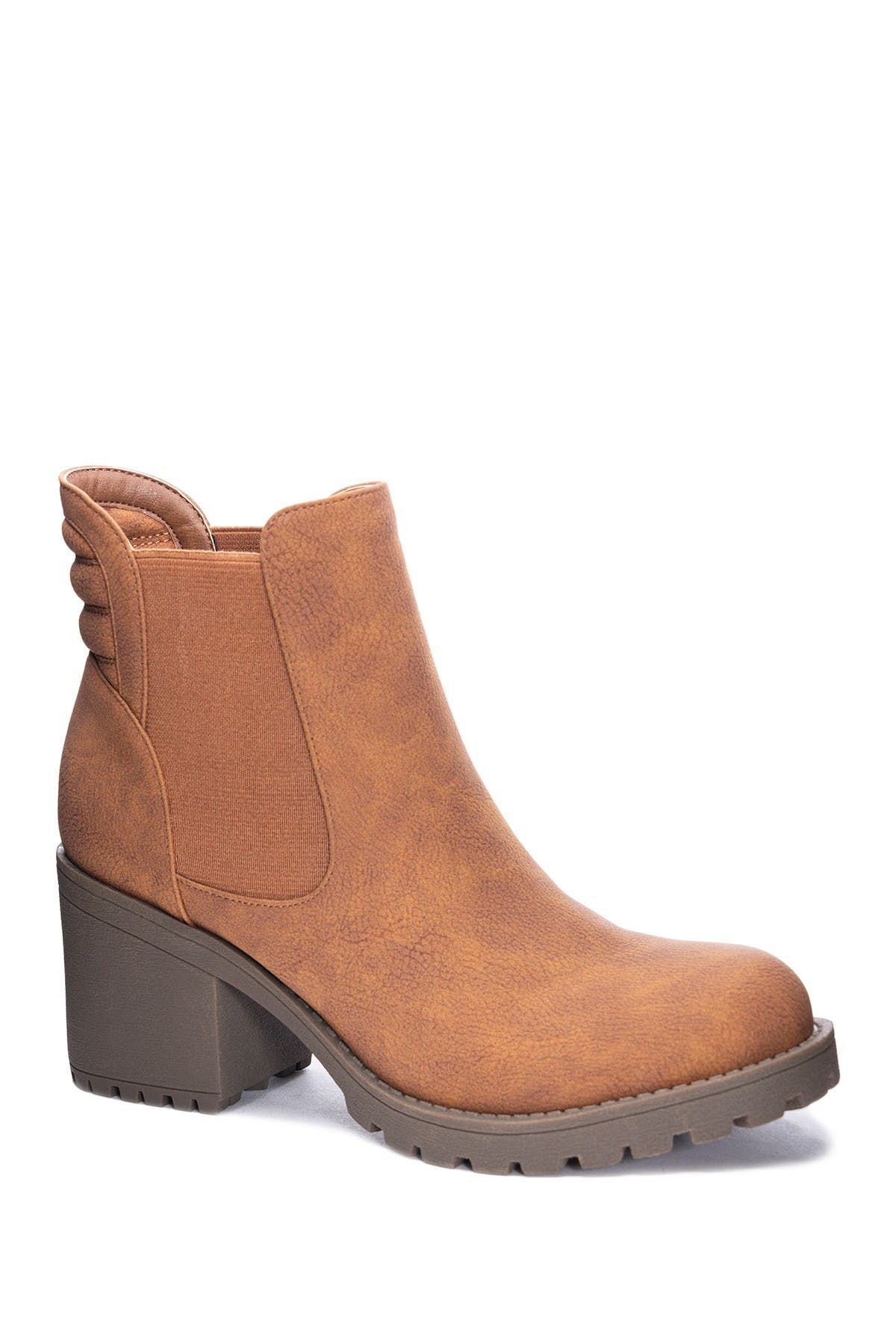 Dirty Laundry Levi Lug Sole Chelsea Boot, Main, color, 