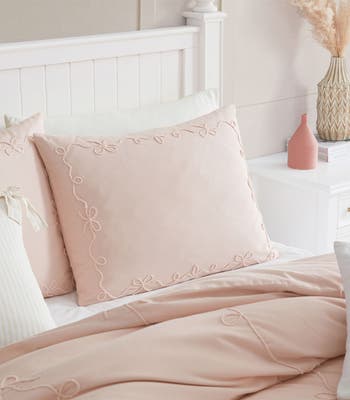 Sasha Bows Comforter & Sham Set