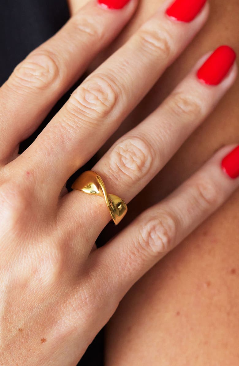 SAVVY CIE JEWELS 18K Gold Plated Twisted Band Ring, Alternate, color, Yellow Gold