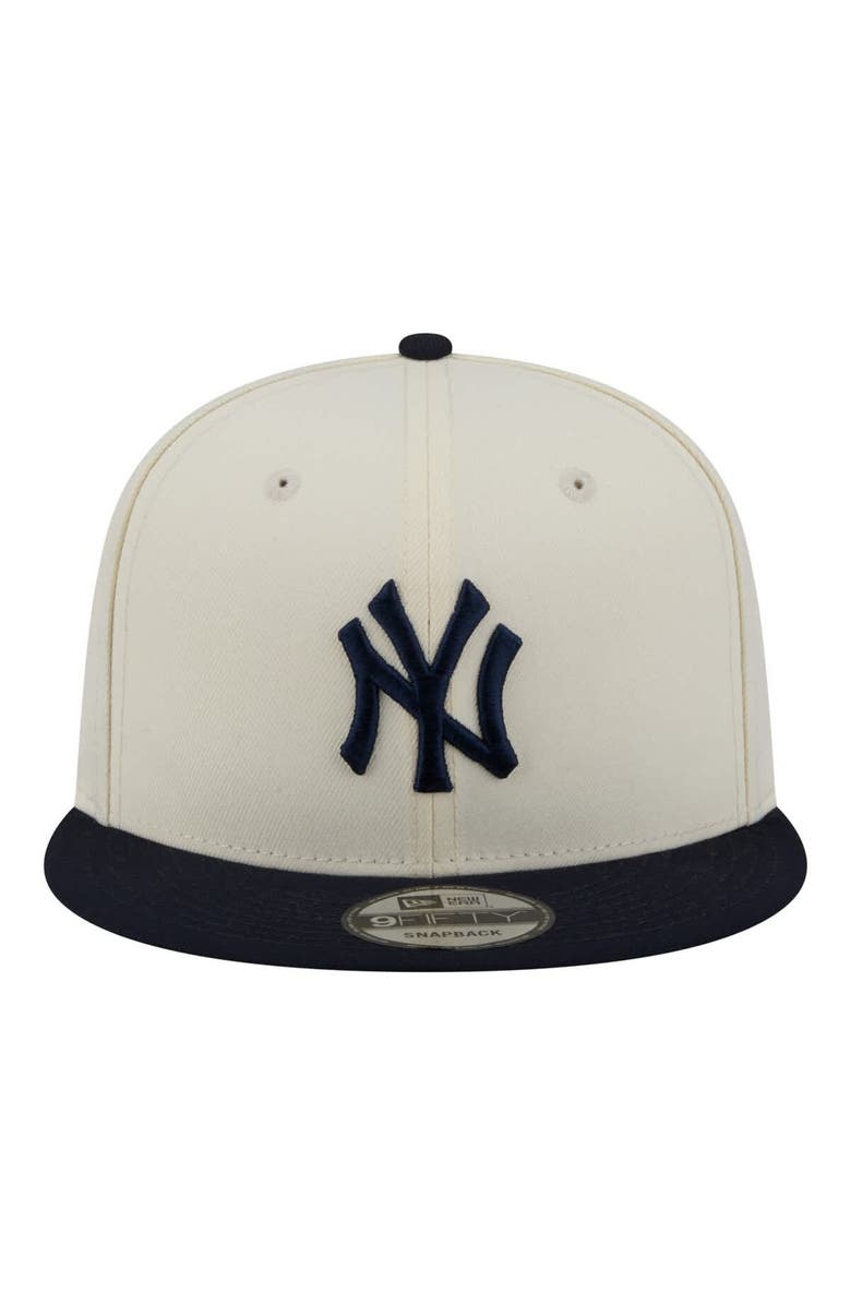 New Era Men's New Era Cream/Navy New York Yankees Localized 9FIFTY Snapback Hat, Alternate, color, Cream