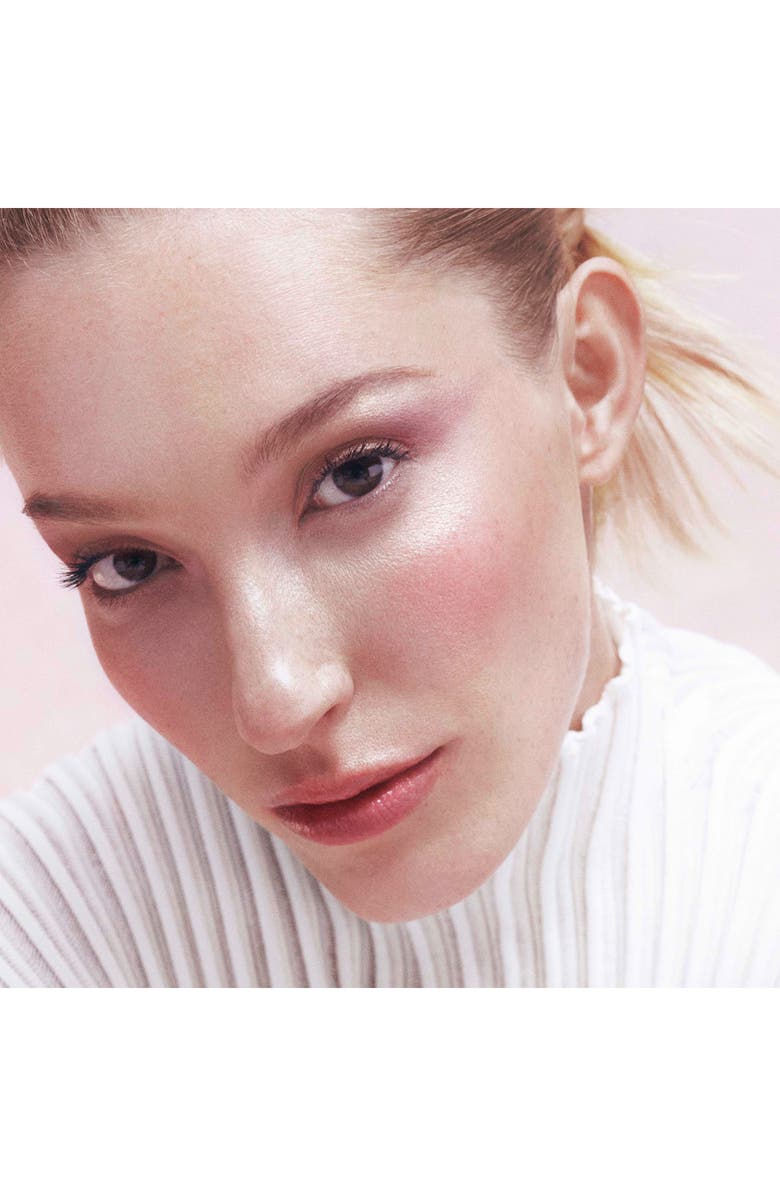 Chantecaille Flamingo Lip Chic Lipstick, Alternate, color, Guava