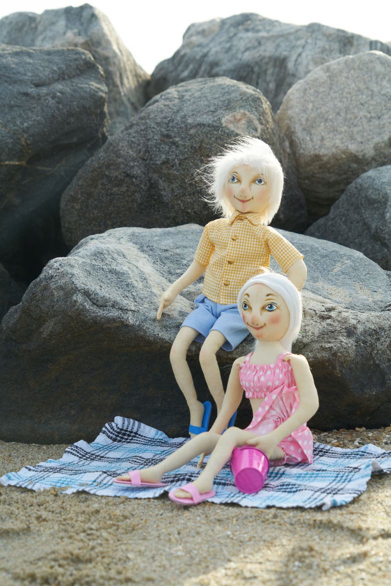 Tina Tides Joe Spencer Gathered Traditions Figurine, Alternate, color, Pink