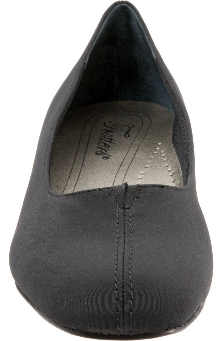 Trotters
Doris
Pump, Alternate, color,