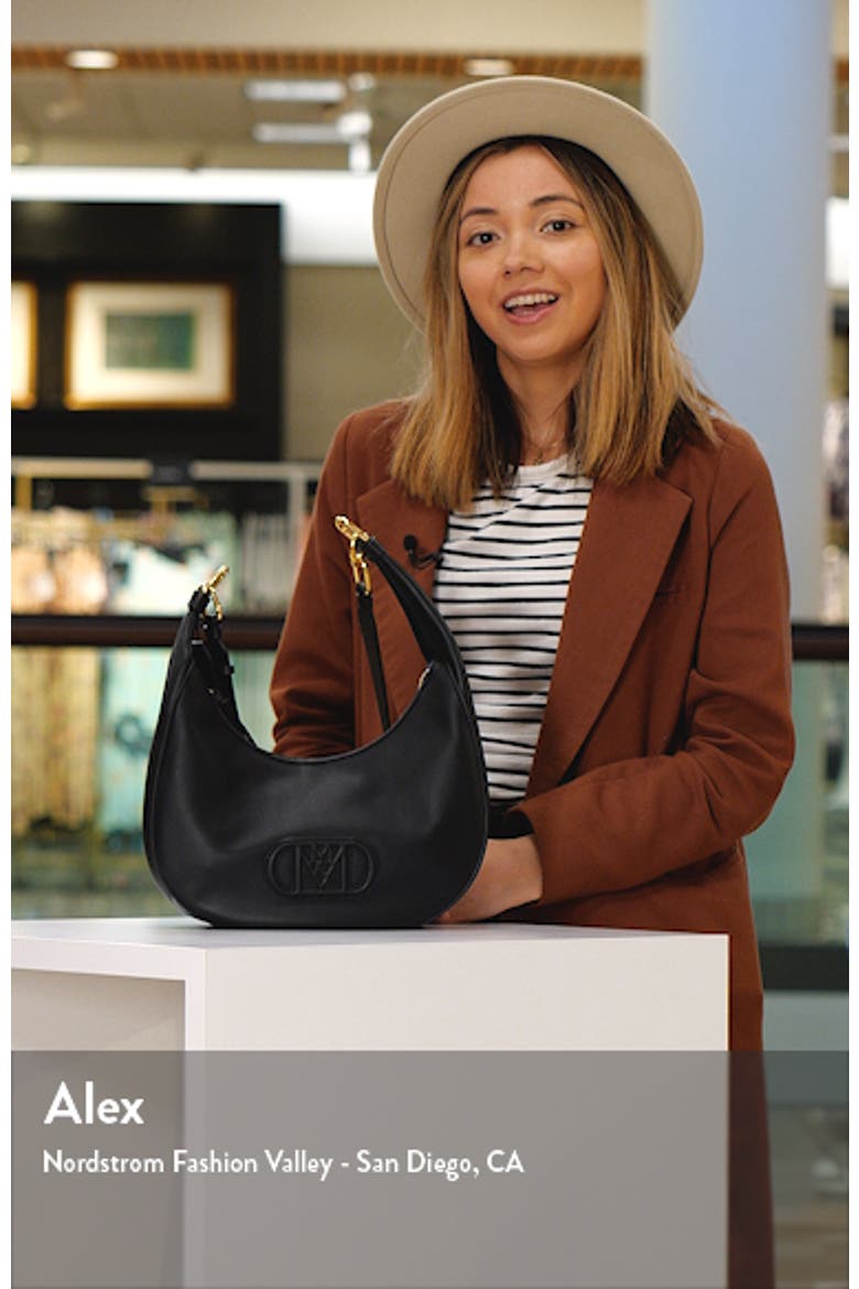 Medium Mode Travia Leather Hobo Bag video