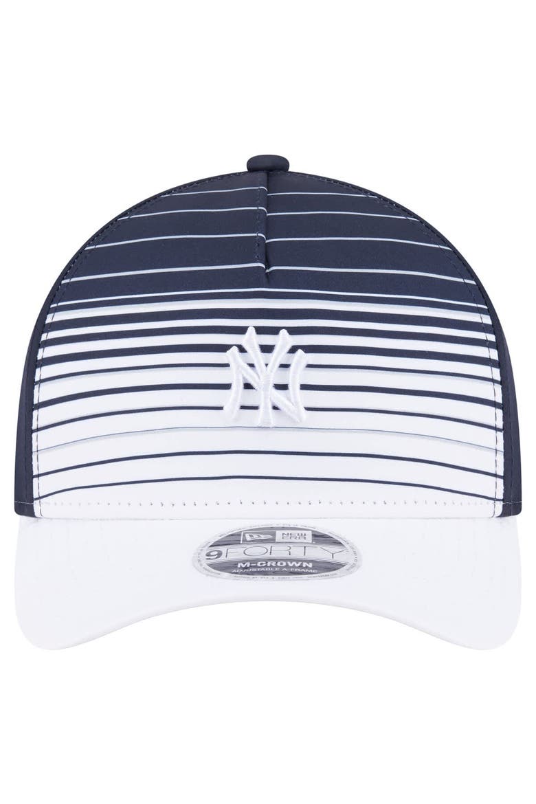 Men's New Era  Navy New York Yankees Gradient 9FORTY M-Crown Adjustable Hat, Alternate, color, Navy