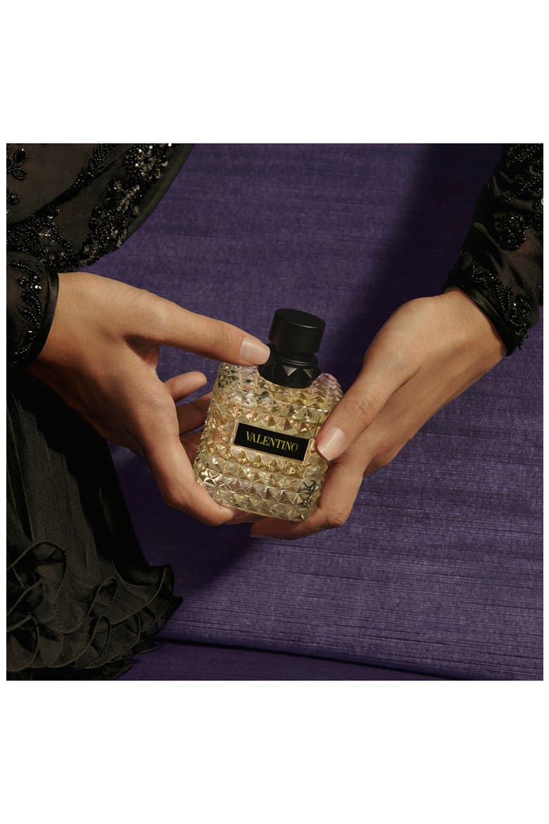 Donna Born in Roma Yellow Dream Eau de Parfum, Alternate, color, NO COLOR