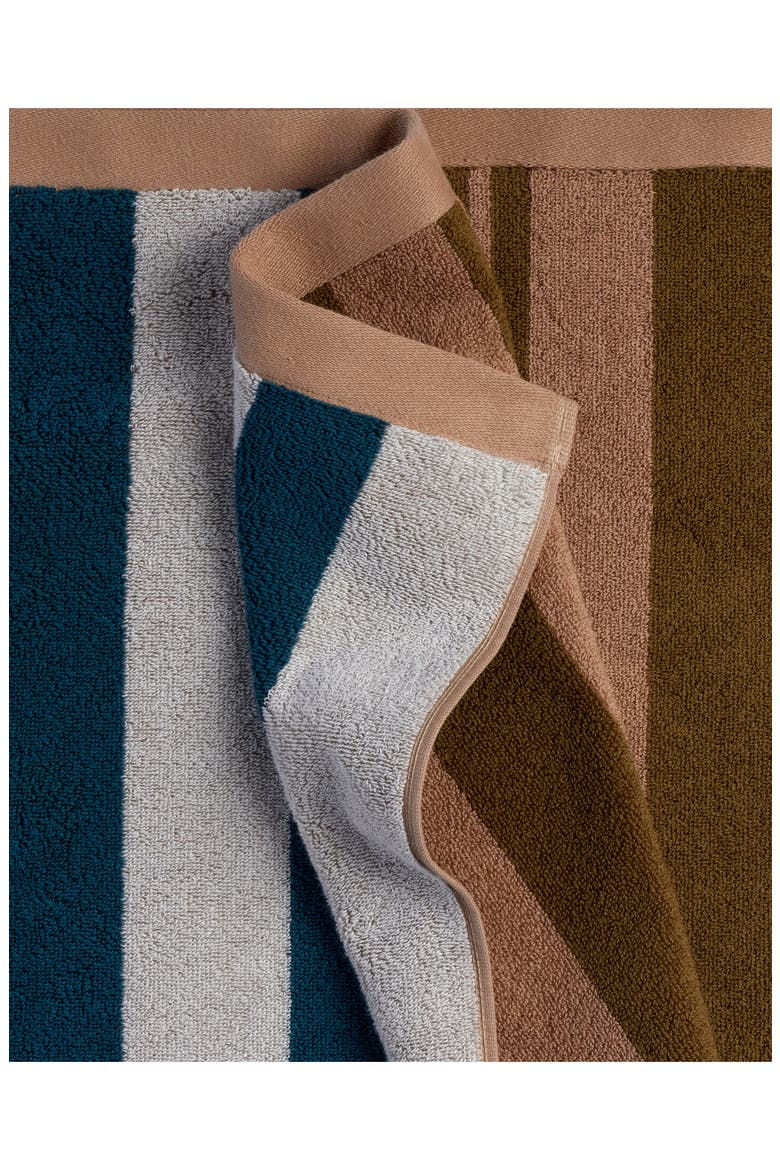 Casita Stripe Beach Towel, Alternate, color, DOVE AND PEACOCK