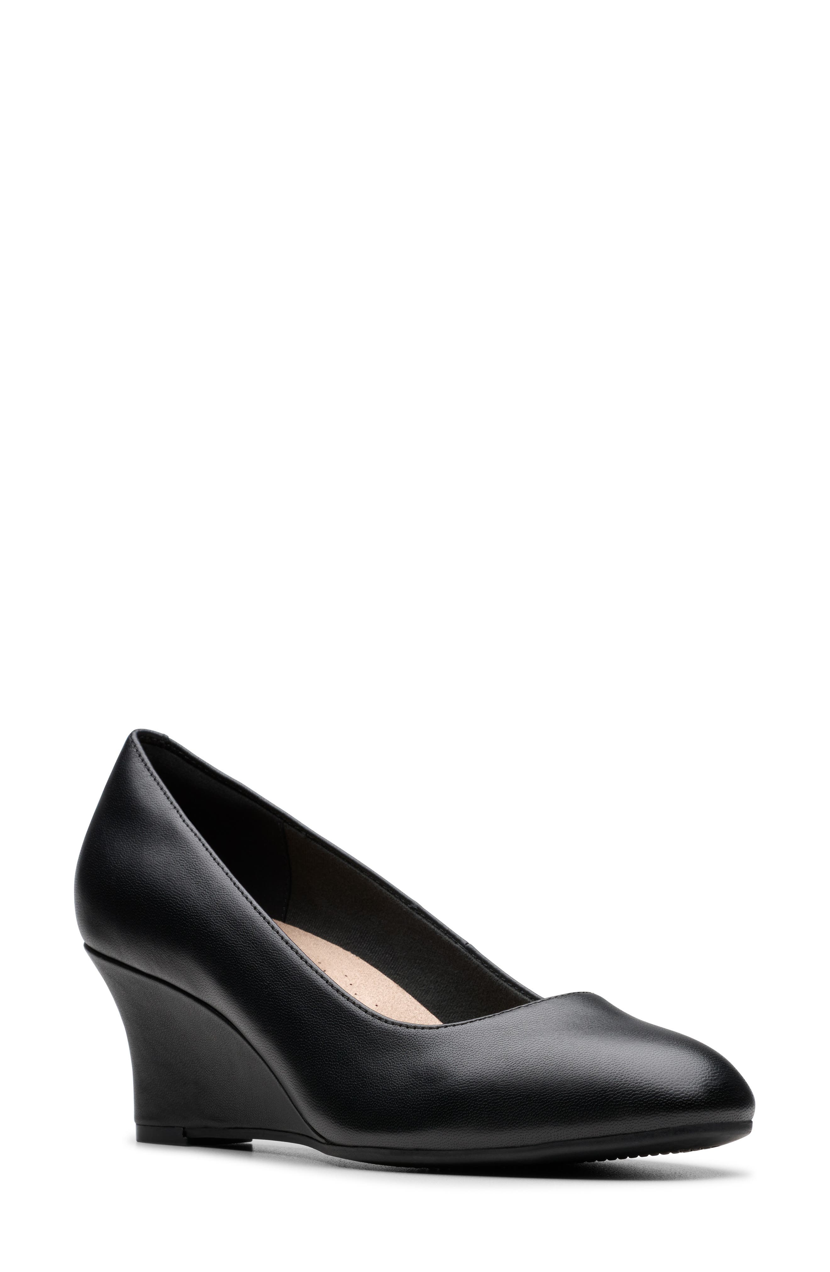 Olivette Pearl Wedge Pump