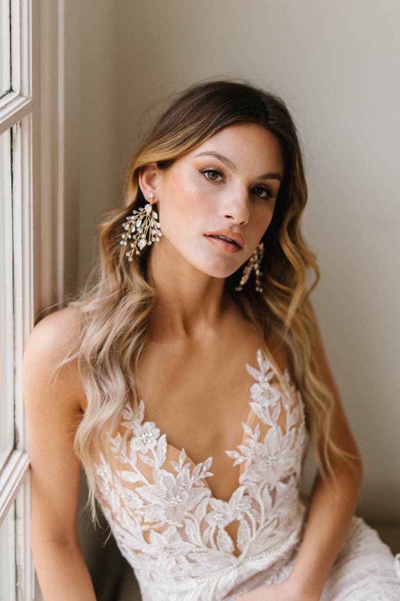 London Bridal Earrings, Alternate, color, Gold