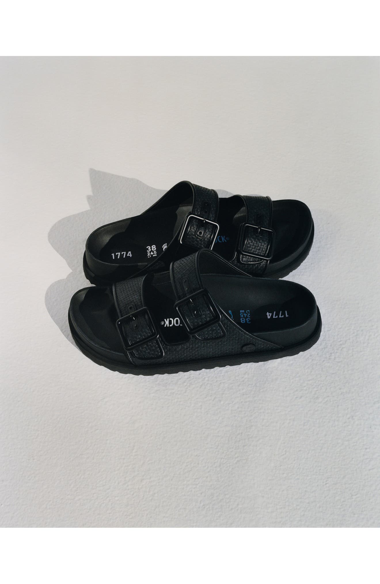 1774 BIRKENSTOCK Arizona Raffia Luxe Slide Sandal, Alternate, color, 