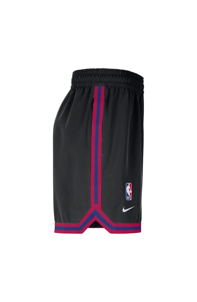 Nike Men's Nike Black New York Knicks Authentic Practice DNA Woven Performance Shorts, Alternate, color, Black
