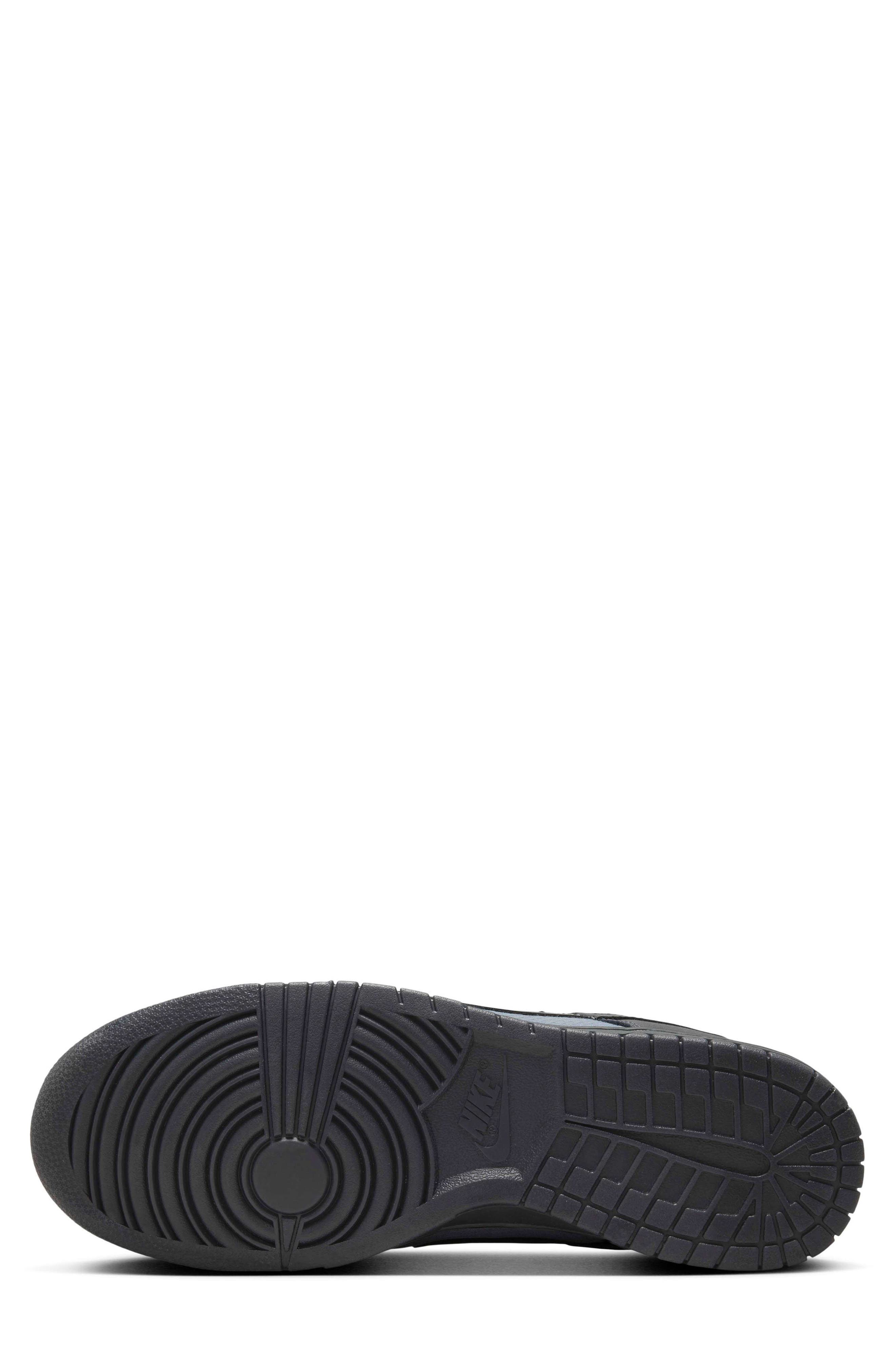 Nike Dunk Low Retro SE Basketball Sneaker, Alternate, color, 