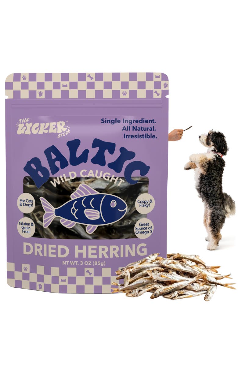 The Licker Store Gluten and Grain-Free Omega-3 Single Ingredient Crunchy Dried Fish Treats for Dogs, 3oz Bag, Main, color, Baltic Herring (Dogs & Cats)
