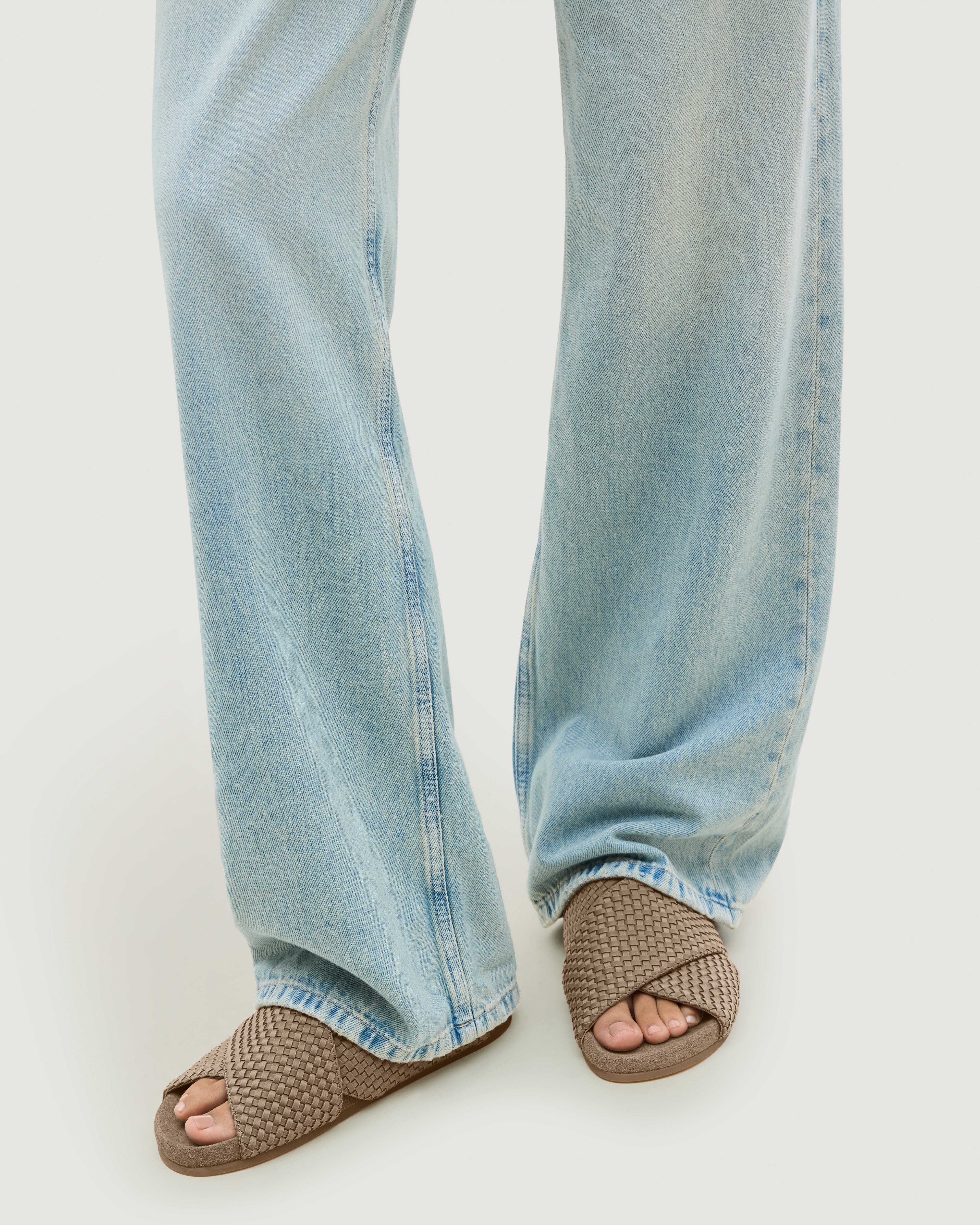 Geneva Slide, Alternate, color, Cashmere