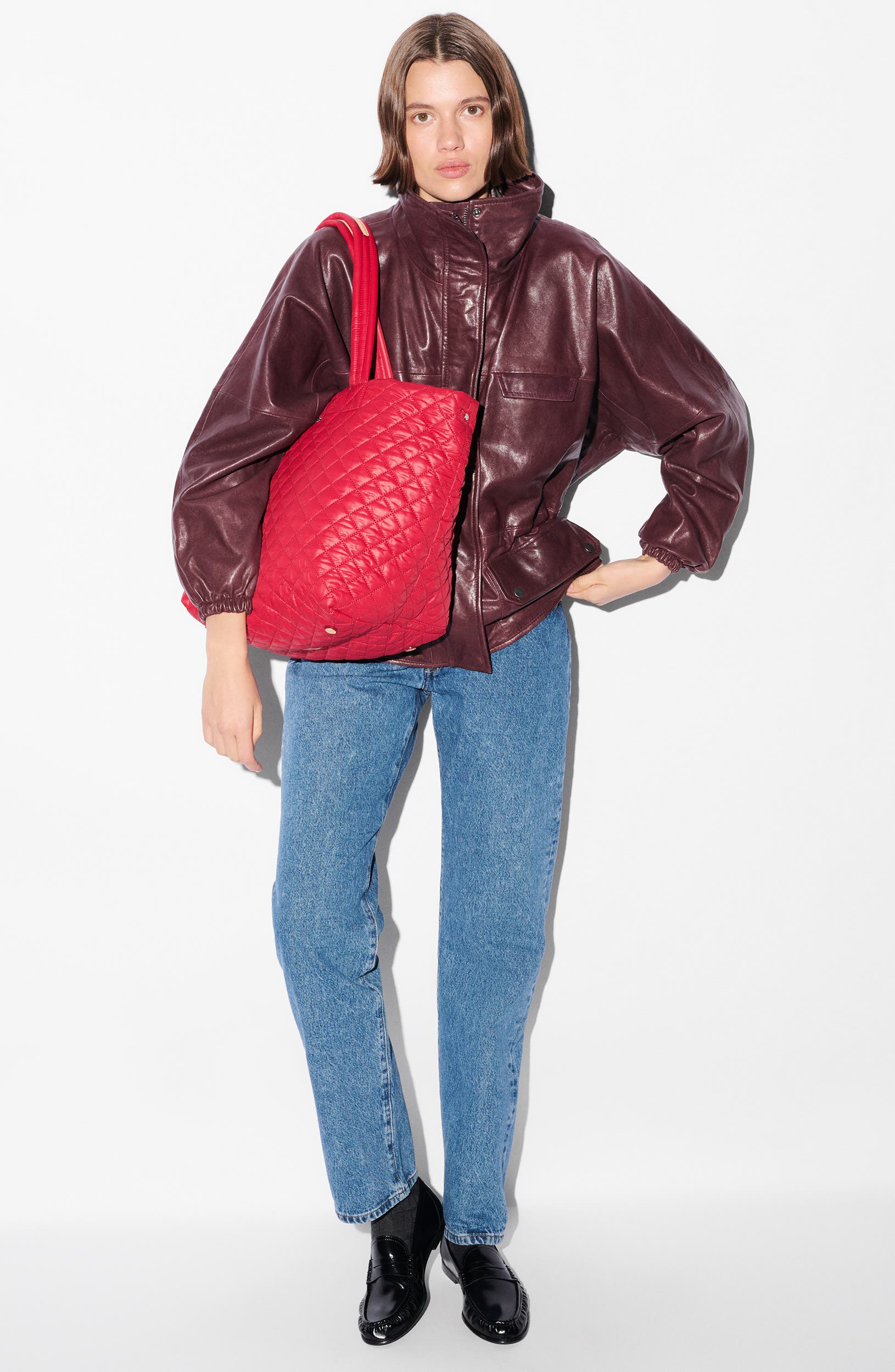 Medium Metro Deluxe Tote, Alternate, color, APPLE