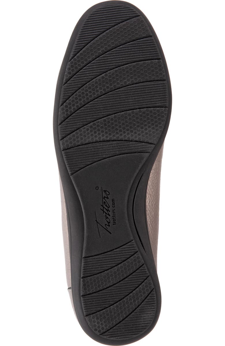 Trotters Deanna Loafer, Alternate, color,