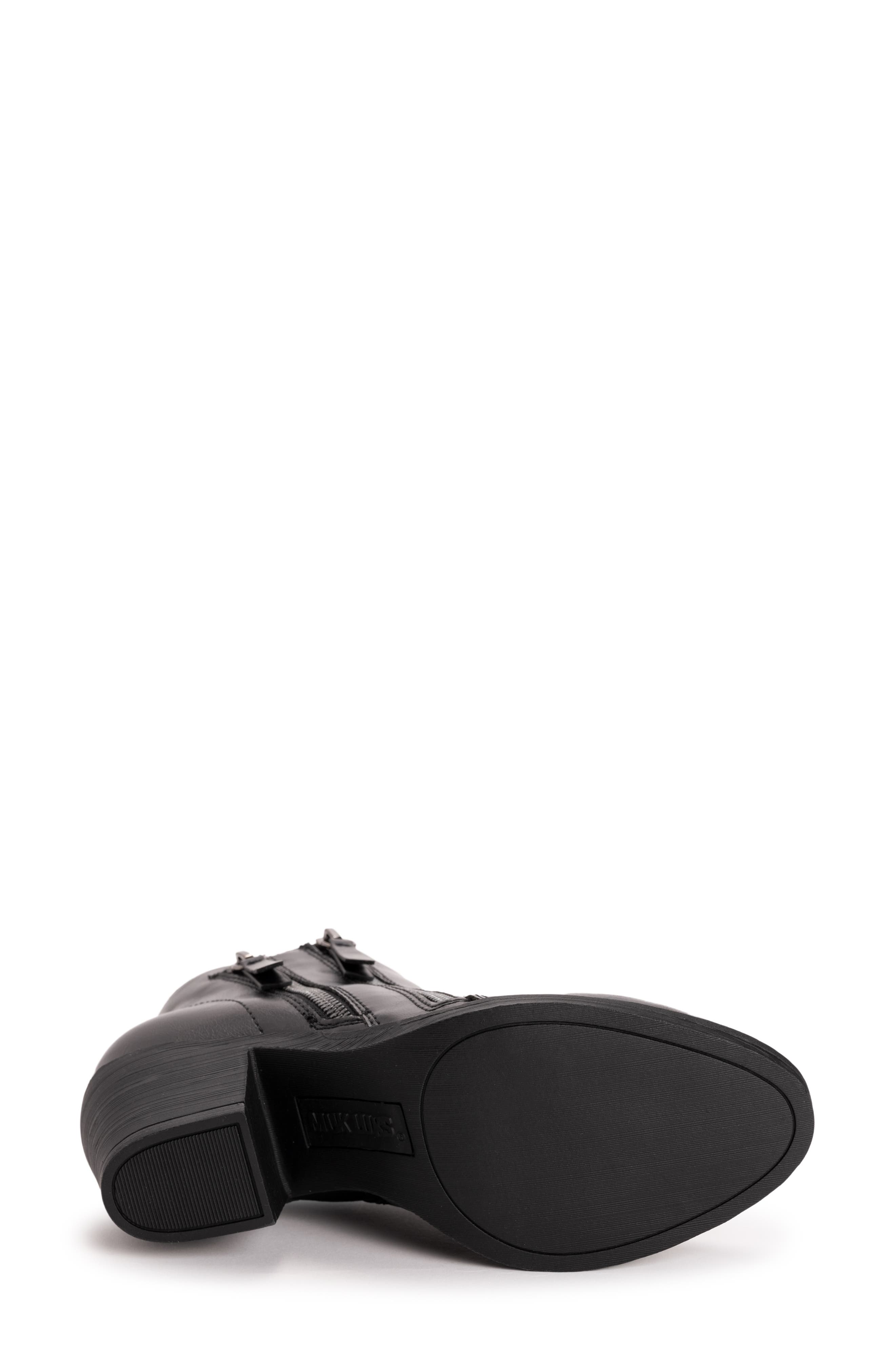 MUK LUKS Yellowstone Yardley Bootie, Alternate, color, Black