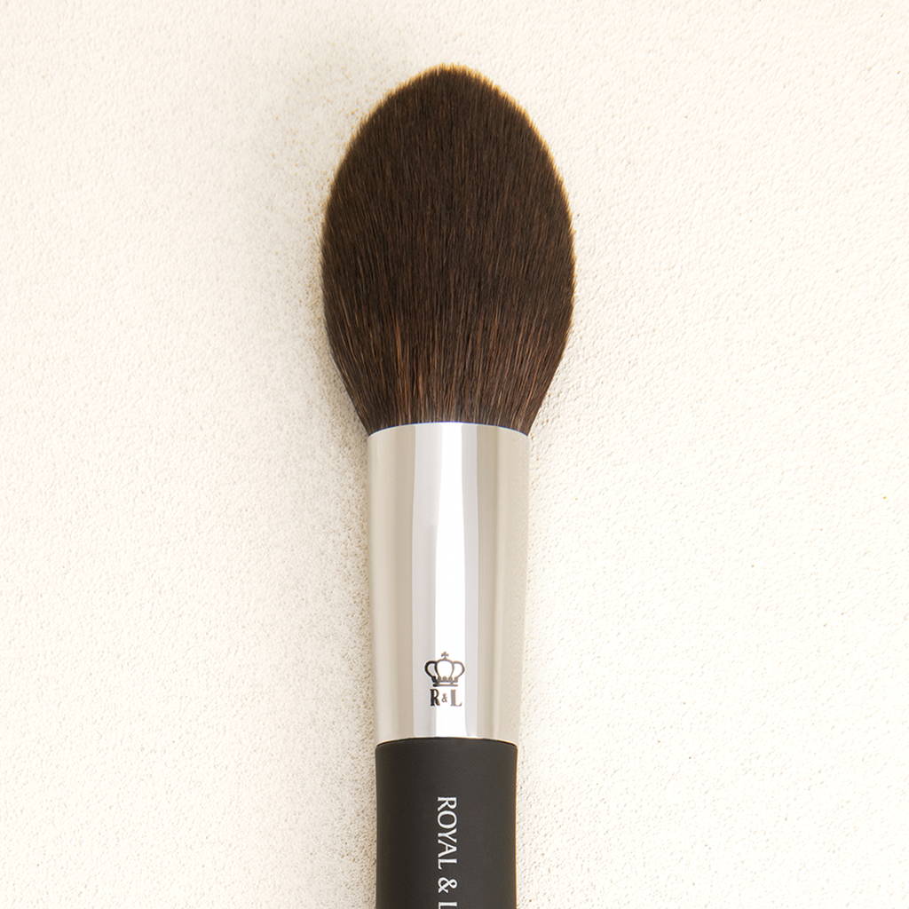 Omnia Brush Pro Small Pointed Blush Makeup Brush In Black