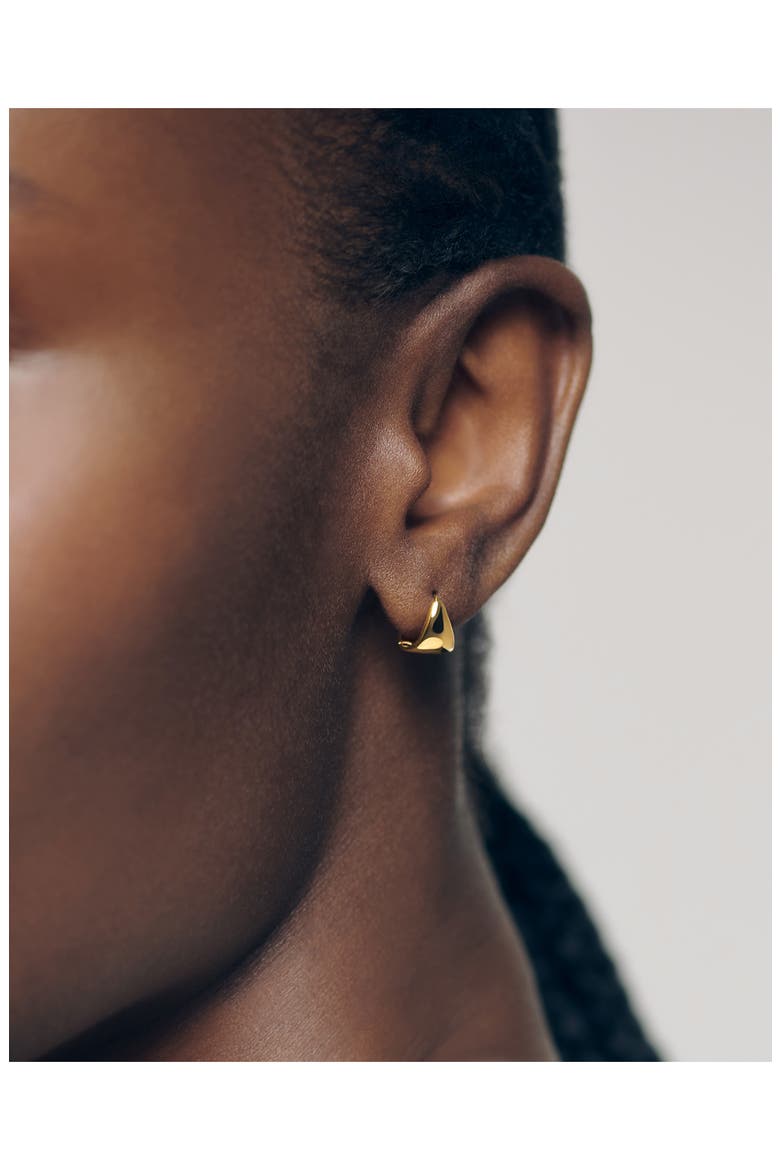 Tapered Huggie Hoop Earrings, Alternate, color, 18CT GOLD VERMEIL